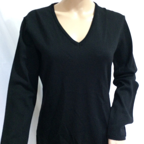 Thomas Pink Women‎ Sweater V-neck